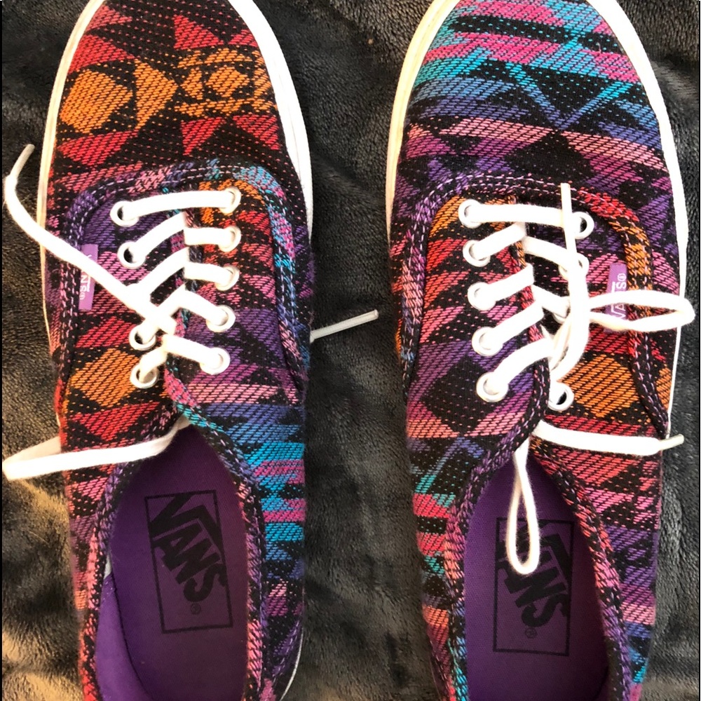 BARELY WORN VANS